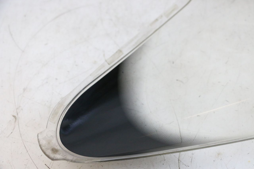 photo de WINDSCREEN SUZUKI DL V STROM 1000 (2002 - 2007) - Focus on structure