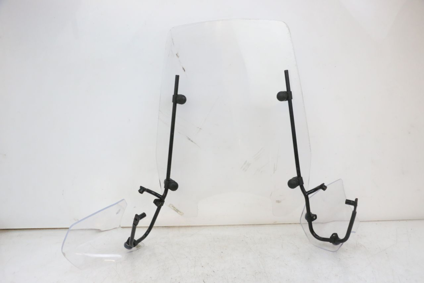 photo de WINDSCREEN PEUGEOT E-VIVACITY 1 (2012 - 2018) - Component detail