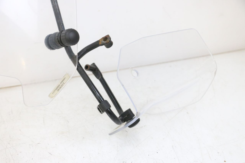 photo de WINDSCREEN PEUGEOT E-VIVACITY 1 (2012 - 2018) - Additional view of the item