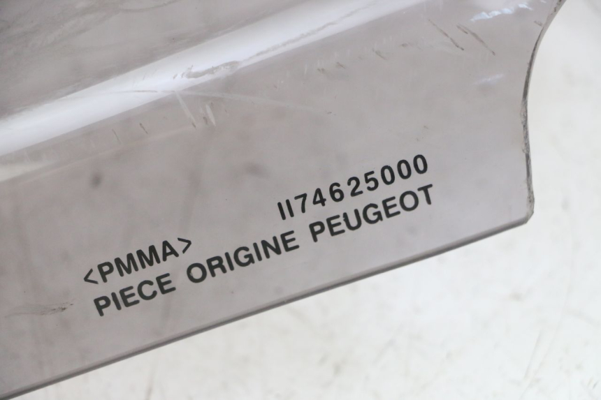 photo de WINDSCREEN PEUGEOT ELYSTAR 125 (2002 - 2007) - Additional view of the item