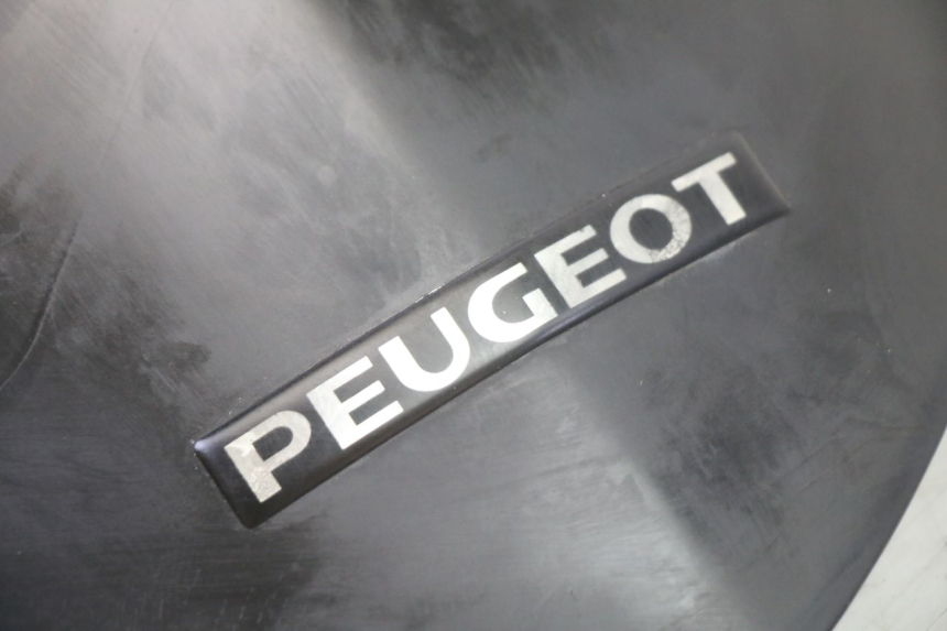 photo de WINDSCREEN PEUGEOT ELYSTAR 50 (2002 - 2014) - Technical close-up