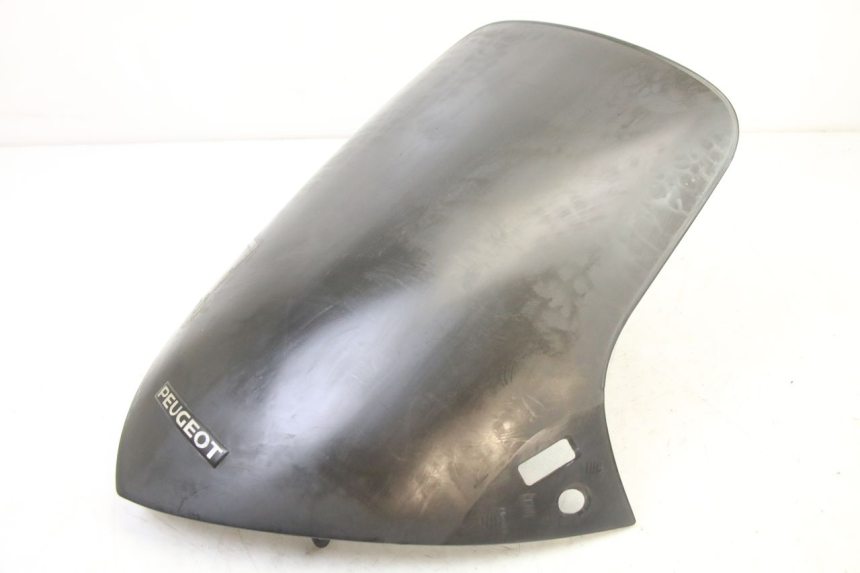 photo de WINDSCREEN PEUGEOT ELYSTAR 50 (2002 - 2014) - Fixing points details