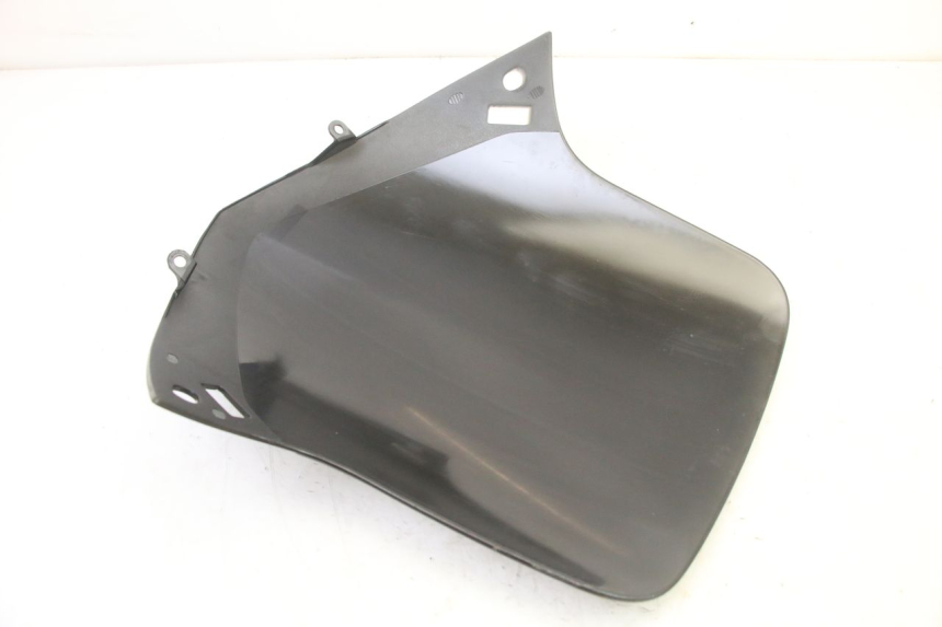 photo de WINDSCREEN PEUGEOT ELYSTAR 50 (2002 - 2014) - Surface and material condition