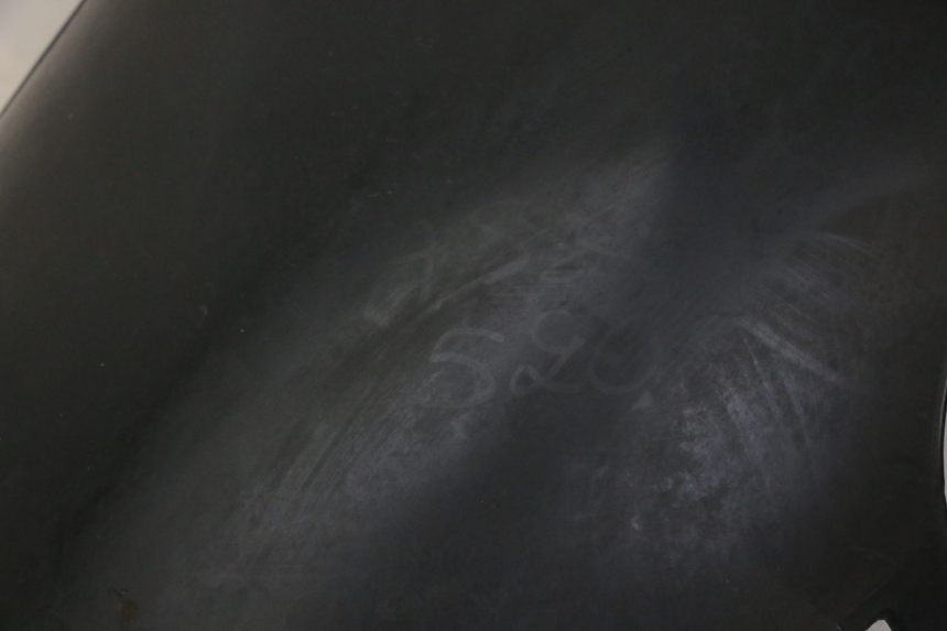 photo de WINDSCREEN PEUGEOT ELYSTAR 50 (2002 - 2014) - High-resolution close-up