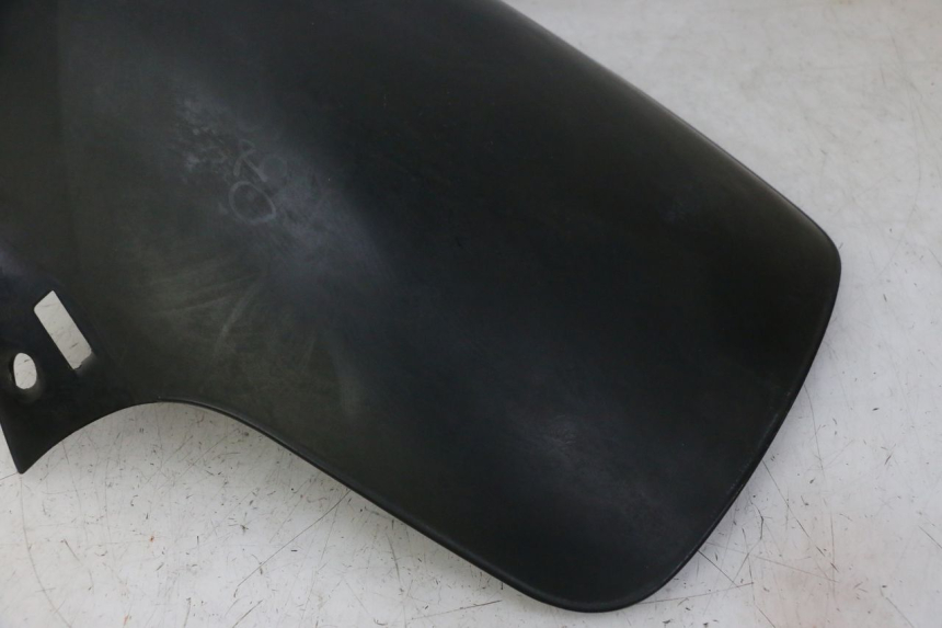 photo de WINDSCREEN PEUGEOT ELYSTAR 50 (2002 - 2014) - Detailed visual inspection