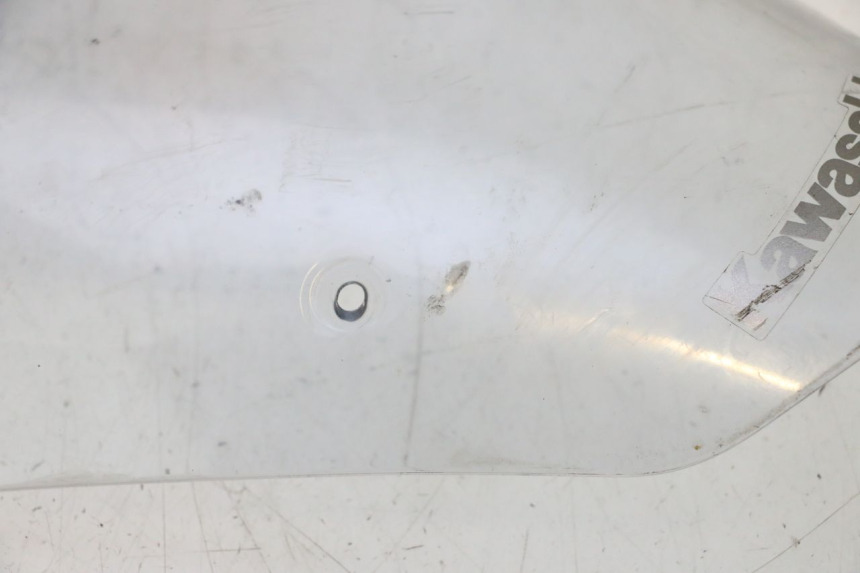photo de WINDSCREEN KAWASAKI ER-6 ER6 F ABS 650 (2012 - 2016) - Distinctive features