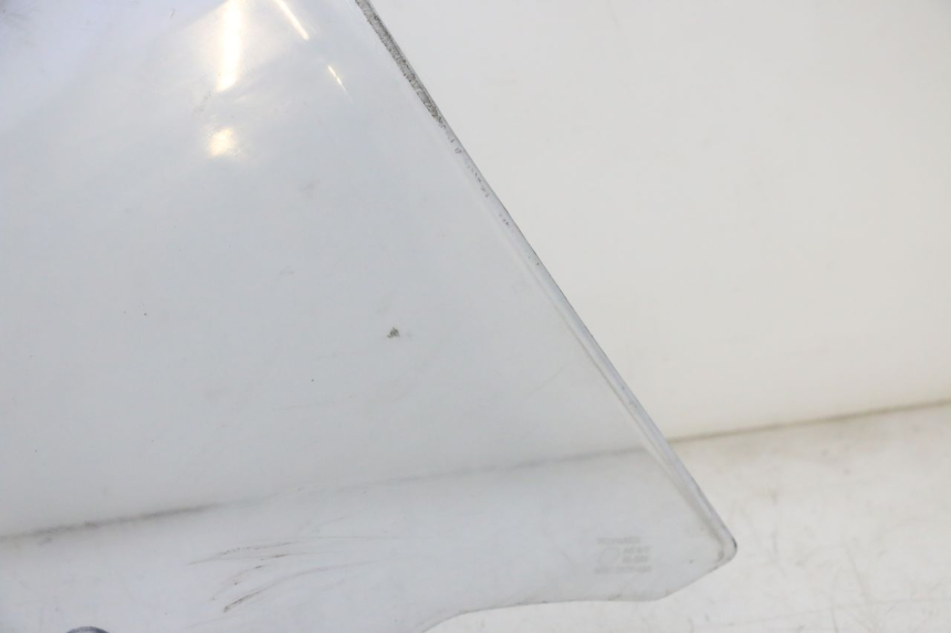 photo de WINDSCREEN KAWASAKI ER-6 ER6 F ABS 650 (2012 - 2016) - High-resolution close-up