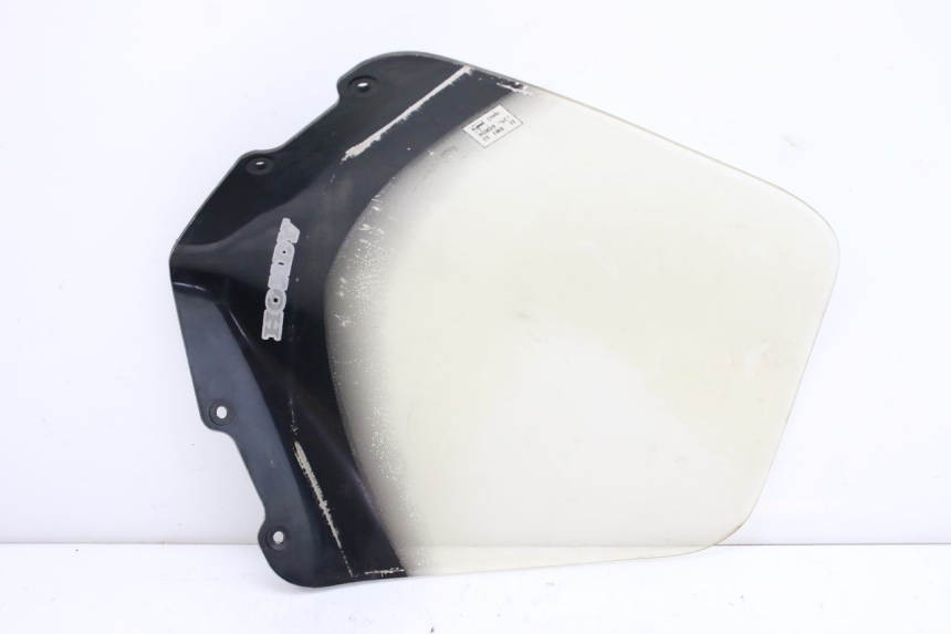 photo de WINDSCREEN HONDA FES PANTHEON 125 (2003 - 2007) - Fixing points details