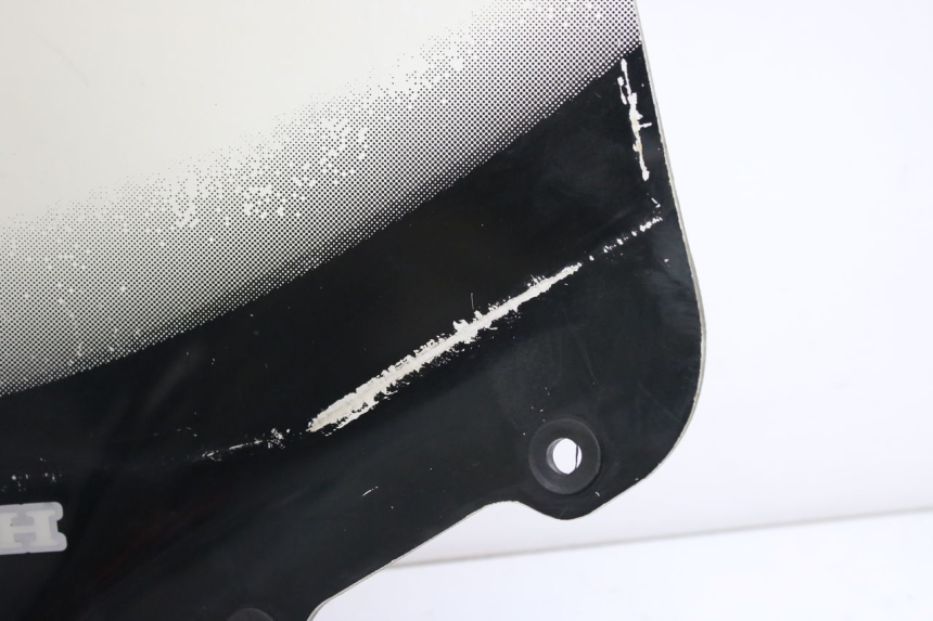 photo de WINDSCREEN HONDA FES PANTHEON 125 (2003 - 2007) - Surface and material condition