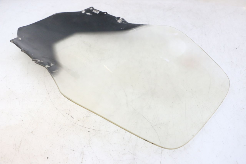 photo de WINDSCREEN HONDA FES S-WING SWING ABS 125 (2007 - 2015) - Zoom on usage condition