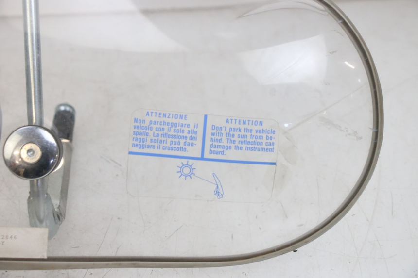 photo de WINDSCREEN PIAGGIO FLY 125 (2005 - 2012) - Distinctive features