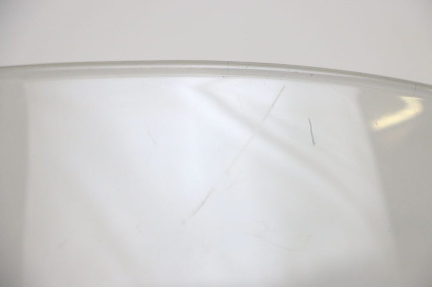 photo de WINDSCREEN PEUGEOT GEOPOLIS RS 125 (2007 - 2009) - Fixing points details