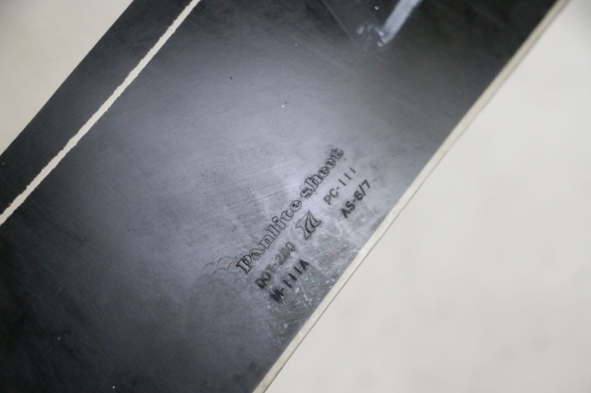 photo de WINDSCREEN KAWASAKI GPX R WARBIRD 600 (1988 - 1993) - Component detail