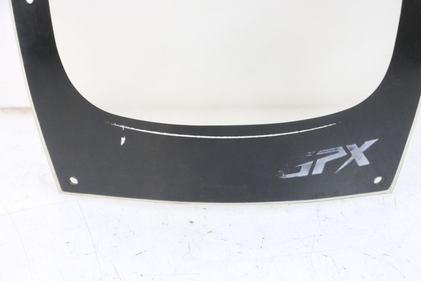 photo de WINDSCREEN KAWASAKI GPX R WARBIRD 600 (1988 - 1993) - High-resolution close-up