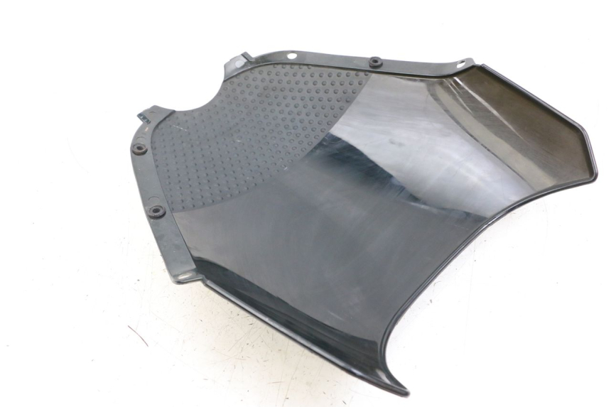 photo de WINDSCREEN HYOSUNG GTR 125 (2006 - 2008) - Fixing points details