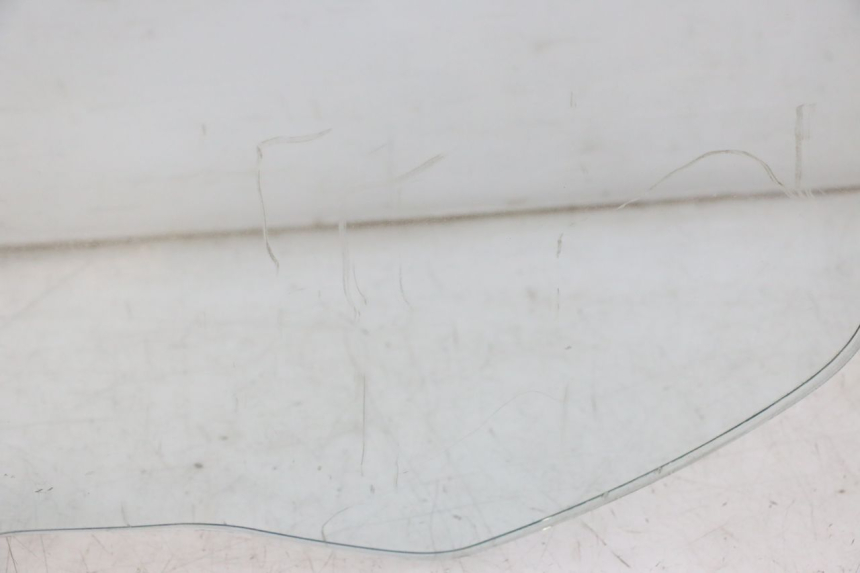 photo de WINDSCREEN PIAGGIO MP3 500 (2011 - 2015) - Markings and original references