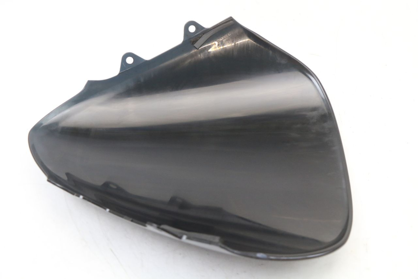 photo de WINDSCREEN HONDA PCX (JF28) 125 (2009 - 2011) - Fixing points details