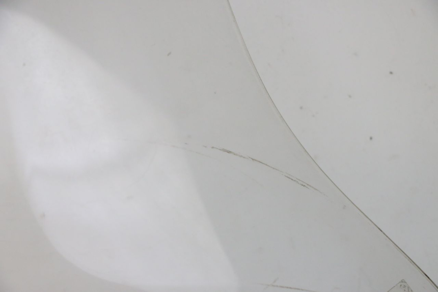 photo de WINDSCREEN PIAGGIO VESPA LX IE 125 (2010 - 2012) - Distinctive features