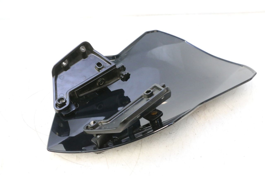 photo de WINDSCREEN JM MOTORS R-MAX TECH 50 (2024 - 2026) - Technical close-up