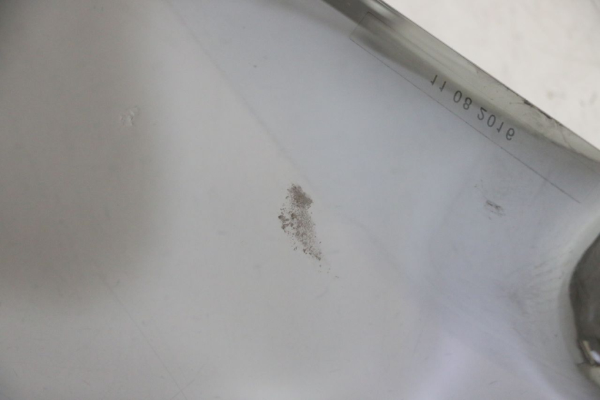 photo de WINDSCREEN PEUGEOT SATELIS 125 (2013 - 2018) - Surface and material condition