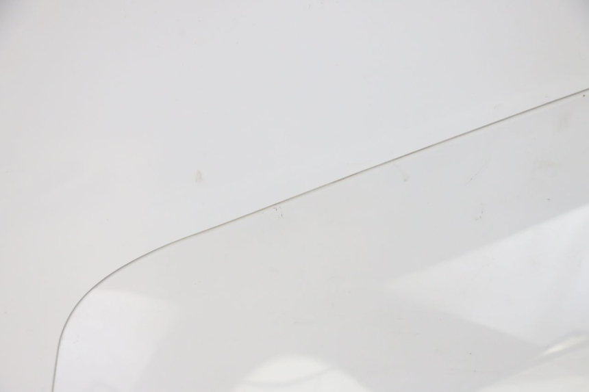 photo de WINDSCREEN PEUGEOT SATELIS 125 (2010 - 2012) - Supplementary product photo