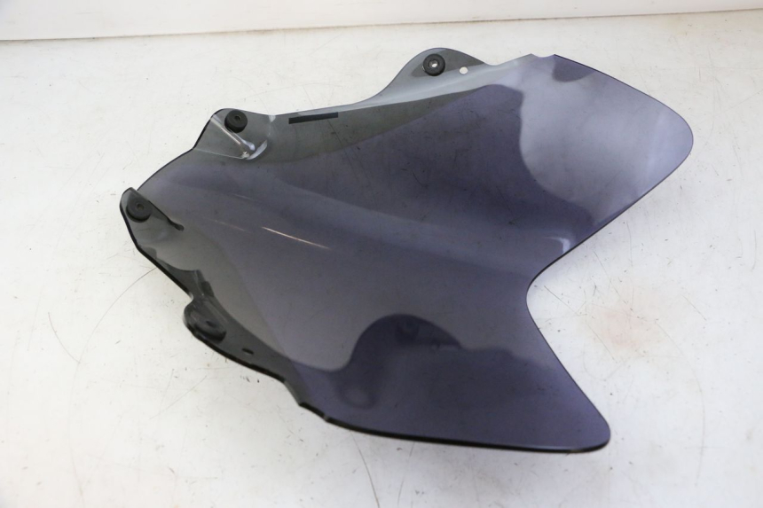 photo de WINDSCREEN PEUGEOT SATELIS 125 (2013 - 2018) - Fixing points details