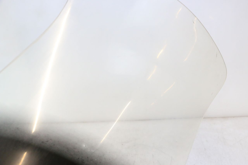 photo de WINDSCREEN RAZZO STEED 125 (2012 - 2018) - Focus on structure