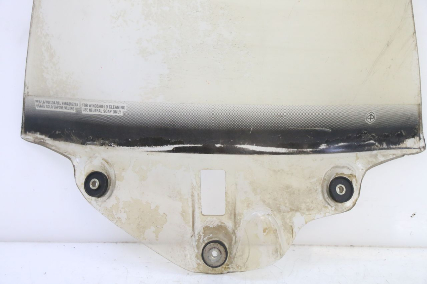photo de WINDSCREEN PIAGGIO SUPER LX 125 (2000 - 2003) - Zoom on usage condition