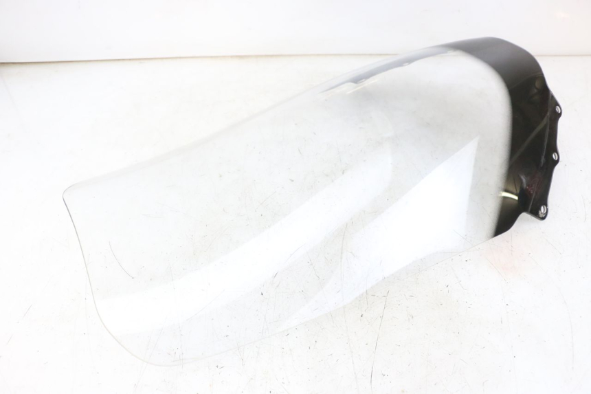 photo de WINDSCREEN SUZUKI BURGMAN 125 (2018 - 2021) - Technical close-up