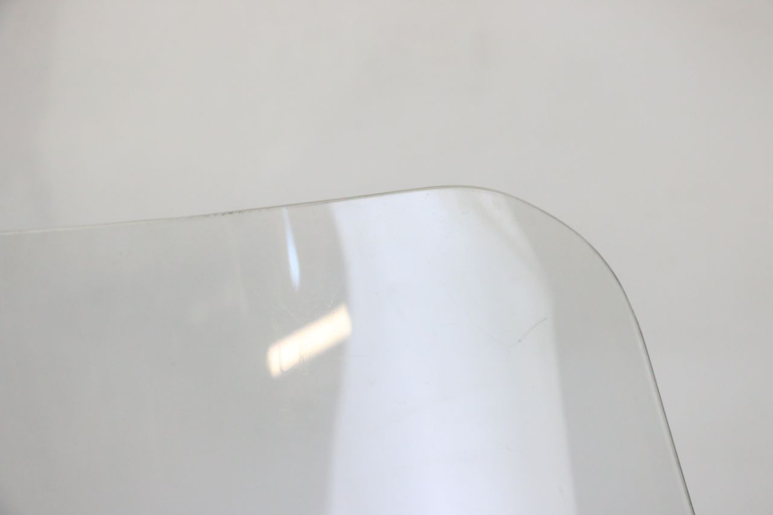 photo de WINDSCREEN SUZUKI BURGMAN 125 (2018 - 2021) - Alternative perspective