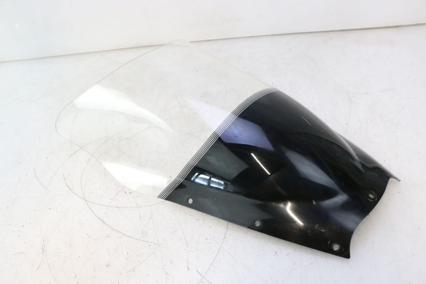 photo de WINDSCREEN YAMAHA TDM ABS 900 (2002 - 2014) - Fixing points details