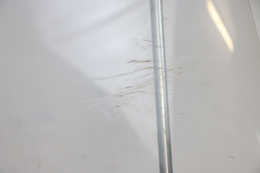 photo de WINDSCREEN PIAGGIO VESPA GTS SUPER IE 125 (2009 - 2016) - Detailed visual inspection