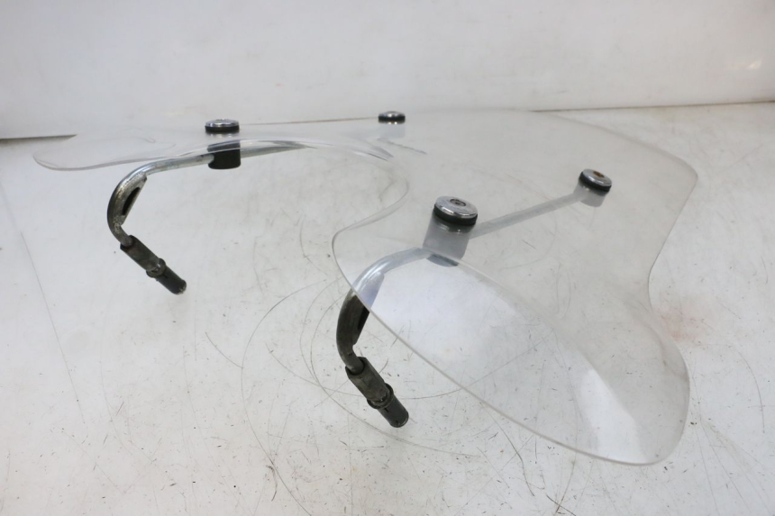 photo de WINDSCREEN PIAGGIO VESPA GTS SUPER IE 125 (2009 - 2016) - Surface and material condition