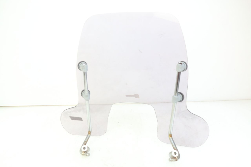 photo de WINDSCREEN PIAGGIO VESPA SPRINT 2T 50 (2014 - 2018) - Component detail