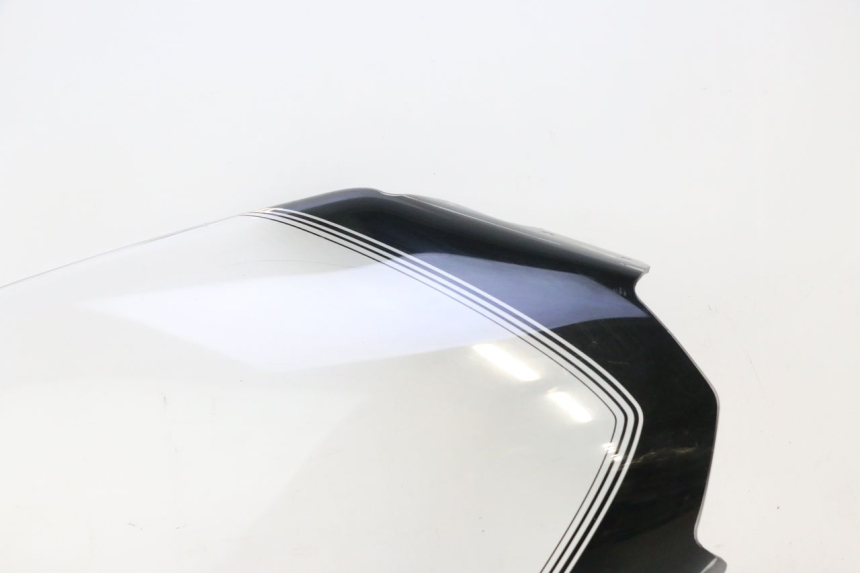 photo de WINDSCREEN YAMAHA X-MAX XMAX 125 (2010 - 2013) - Technical close-up
