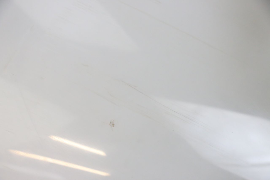 photo de WINDSCREEN PIAGGIO X10 125 (2012 - 2017) - Surface and material condition