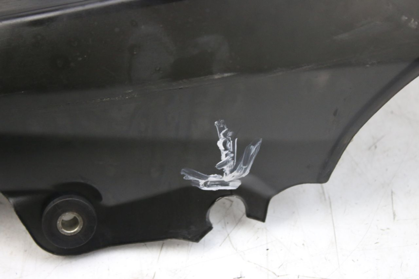 photo de WINDSCREEN PIAGGIO X9 EVOLUTION 125 (2003 - 2007) - Additional view of the item