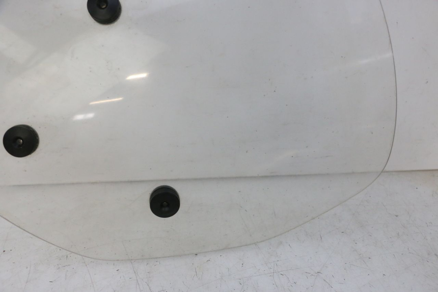 photo de WINDSCREEN PIAGGIO X9 EVOLUTION 125 (2003 - 2007) - Component detail