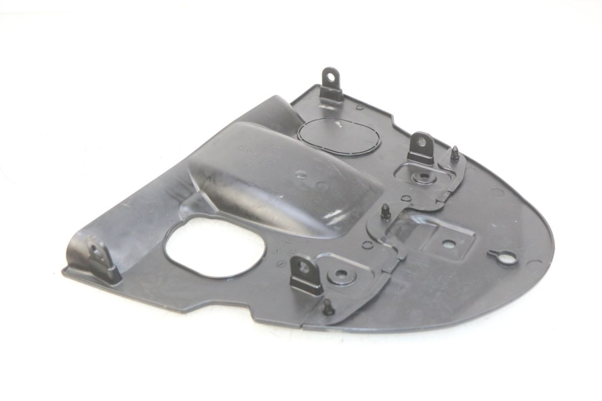 photo de REAR WHEEL HUGGER KYMCO AGILITY 16+ 4T 50 (2018 - 2023) - Zoom on usage condition