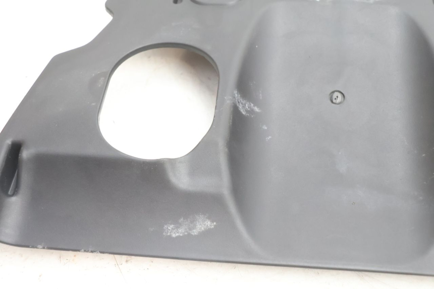 photo de REAR UNDERTRAY KYMCO AGILITY CITY 16P 125 (2015 - 2024) - Zoom on usage condition