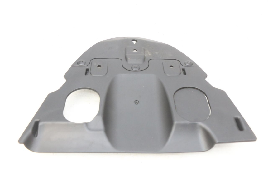 photo de REAR WHEEL HUGGER KYMCO AGILITY CITY 2T 50 (2008 - 2016) - Zoom on usage condition