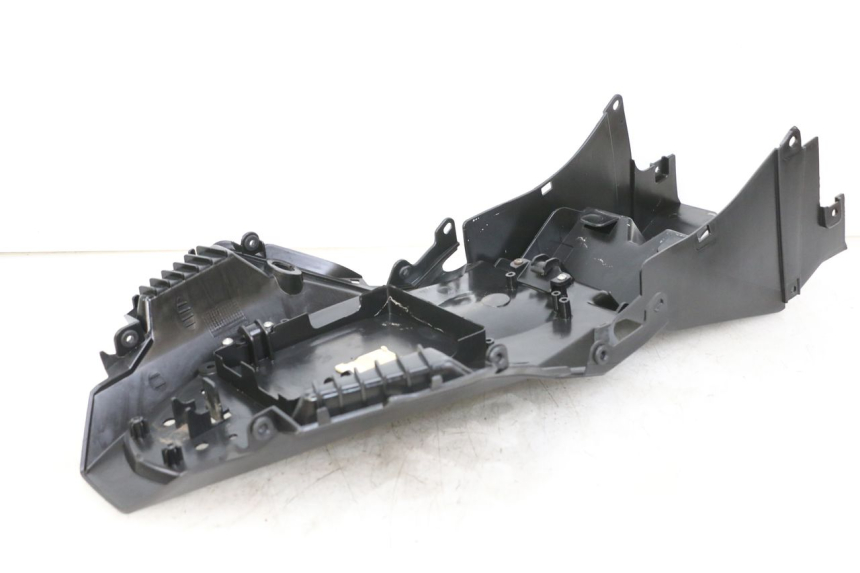 photo de REAR UNDERTRAY EBROH BRAVO GLE 1 (2020 - 2024) - Surface and material condition