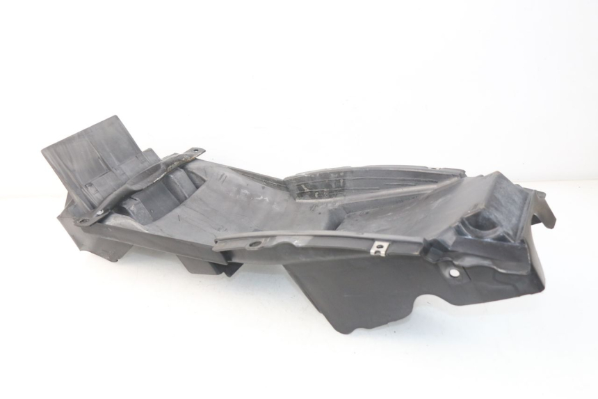 photo de REAR UNDERTRAY HYOSUNG COMET GTR 125 (2007 - 2014) - Zoom on usage condition