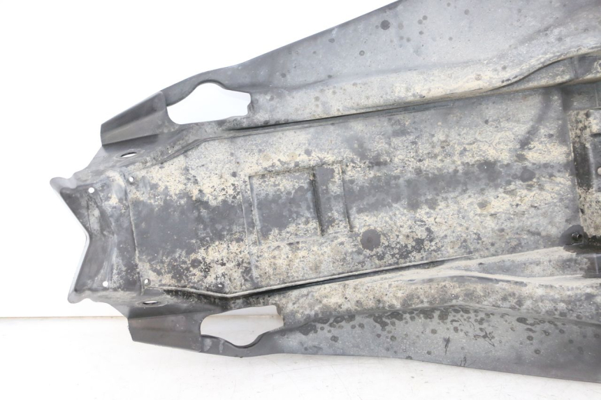 photo de REAR UNDERTRAY SUZUKI DL V STROM 1000 (2002 - 2007) - Surface and material condition