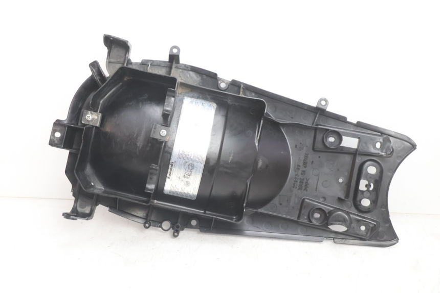 photo de REAR UNDERTRAY KAWASAKI ER-6 ER6 N 650 (2005 - 2009) - Technical close-up