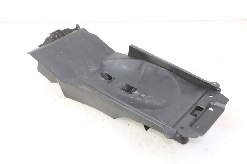 photo de REAR UNDERTRAY STAHO FH 50 (2018 - 2019) - Alternative perspective