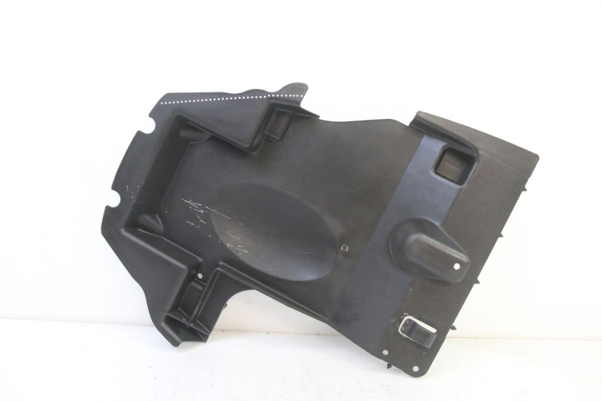 photo de REAR UNDERTRAY SYM FIDDLE 3 III 125 (2014 - 2020) - Alternative perspective