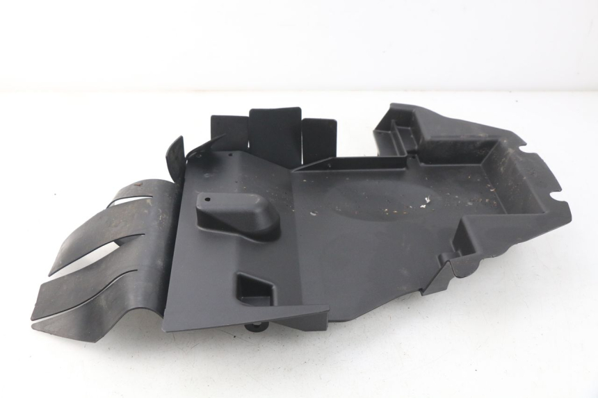 photo de REAR UNDERTRAY SYM FIDDLE 3 III 50 (2014 - 2020) - Zoom on usage condition