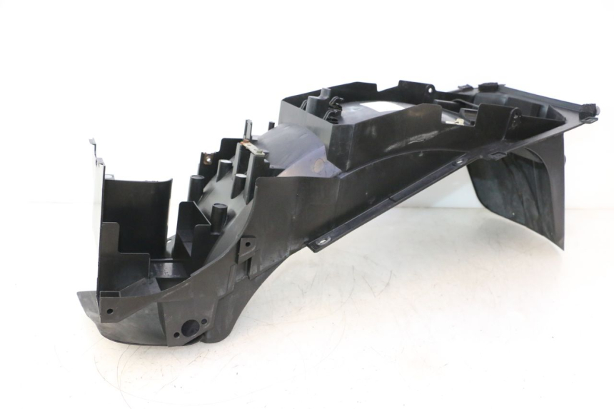 photo de REAR UNDERTRAY YAMAHA FJR 1300 (2001 - 2005) - Technical close-up