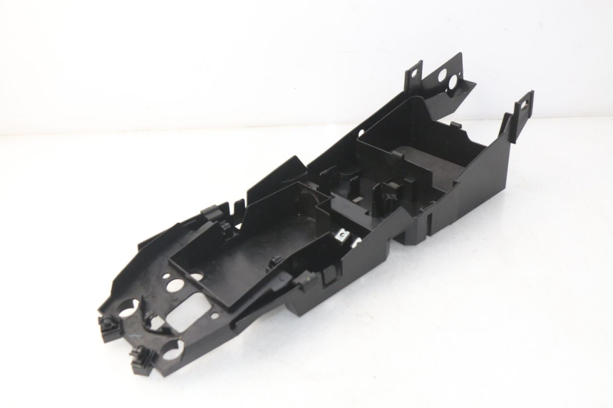 photo de REAR UNDERTRAY YAMAHA FZ8 800 (2010 - 2016) - Main view